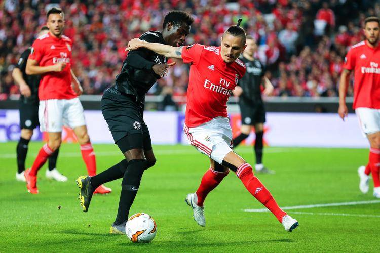 阿贾克斯迎战拜仁,冠军联赛精彩对决是哪一集 阿贾克斯迎战拜仁,冠军联赛精彩对决是哪一集